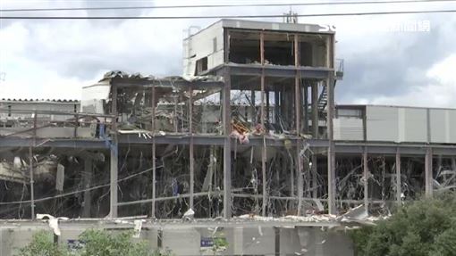 永旺女店員逃了又回頭罹難　家屬淚求真相
