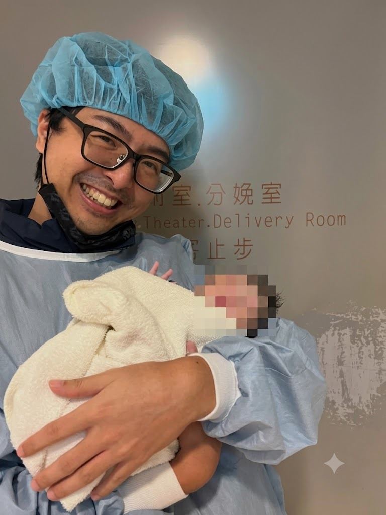 丁特近日無預警發佈重大聲明,證實自己已成功升格為人父,喜獲女兒「小特寶」。(圖/翻攝自丁特臉書)