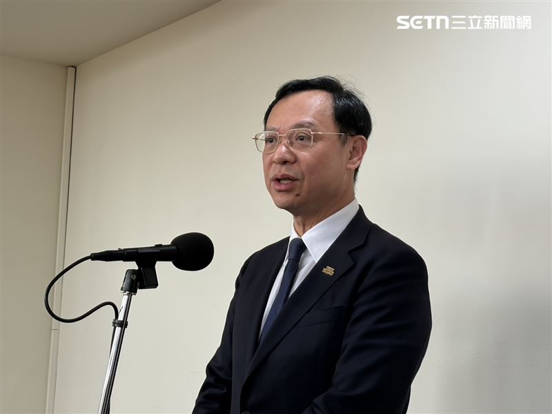 被暗指毒油案「門神說」,石崇良說檢調已介入調查,「我問心無愧」。(圖/記者簡浩正攝影)