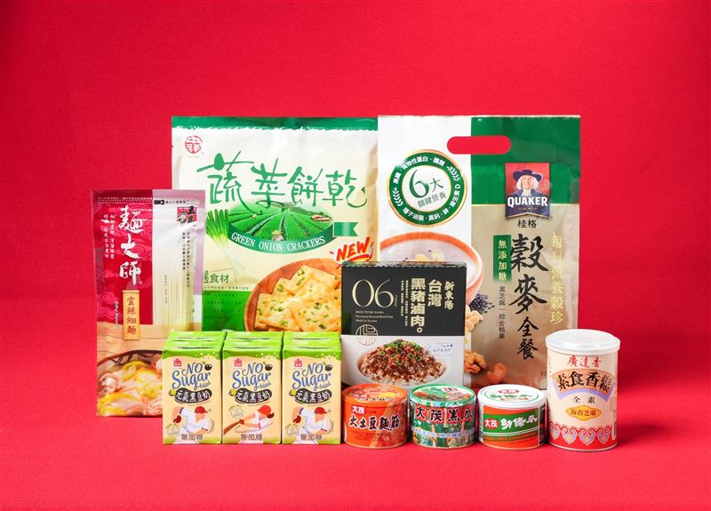 愛買攜手白沙屯媽祖推出「白沙屯媽中元平安箱」。(圖/愛買提供)