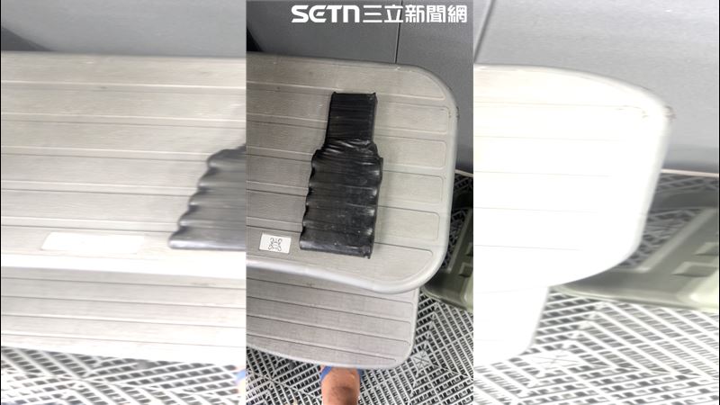 追蹤器就裝在車底盤接近排氣管附近。(圖/當事人提供)