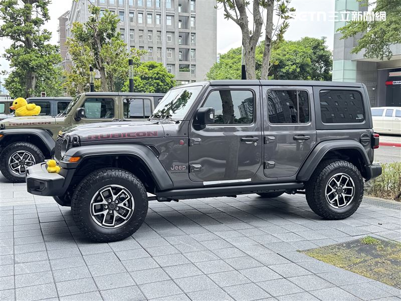 已有超過100位準車主選擇提前交車,後續將依照車輛抵港與整備進度陸續交付。(圖/記者鍾釗榛攝影)