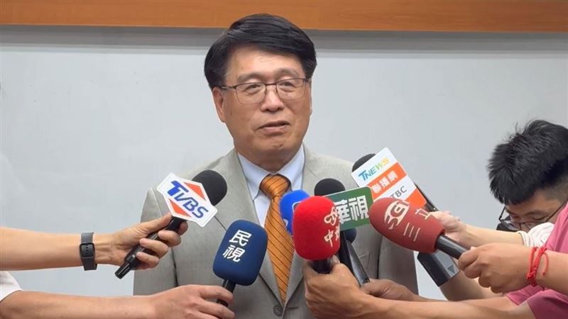 併選機率？中選會主委：比天塌下來大一點