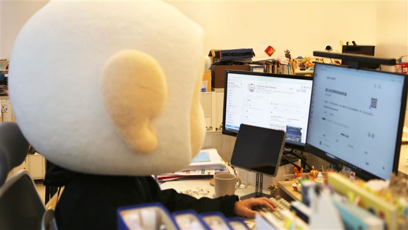 小編「幹嘛」爆紅　故宮南院回應揭身分