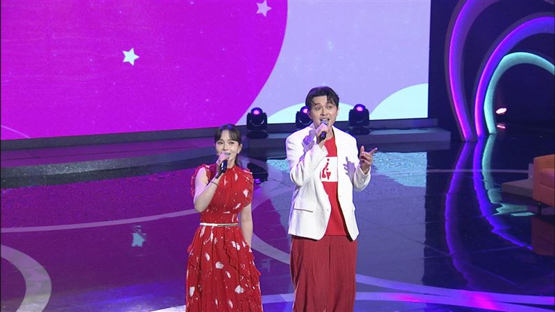 杜忻恬(左)與李子森同台。(圖/中視提供)