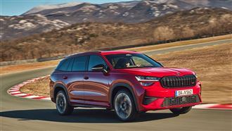 Škoda RS現身南港　還有機會飛捷克