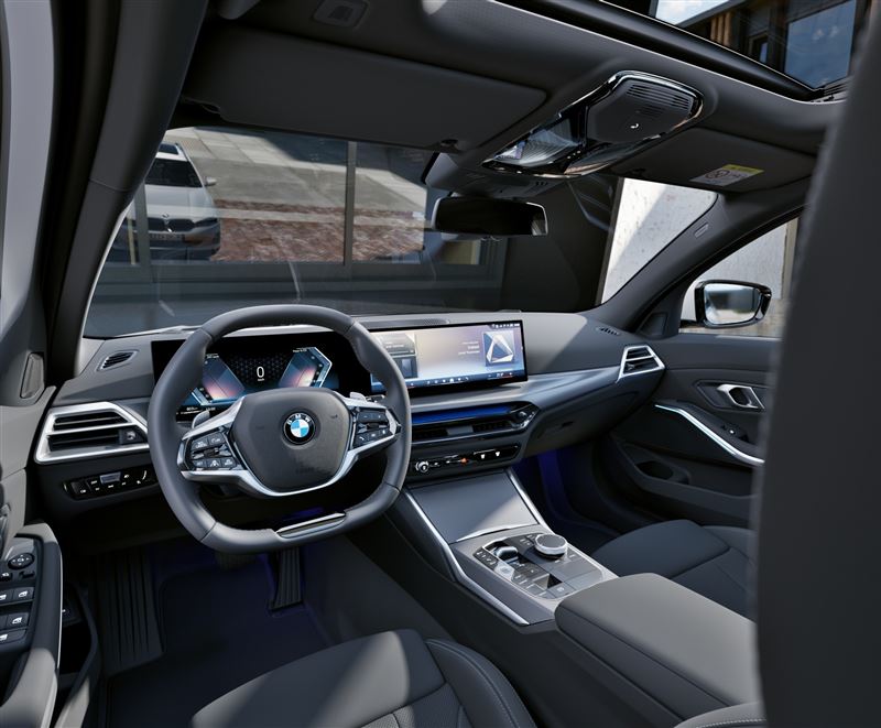 座艙的塑料與玻璃製品依舊是回收的困難點。(圖/BMW提供)