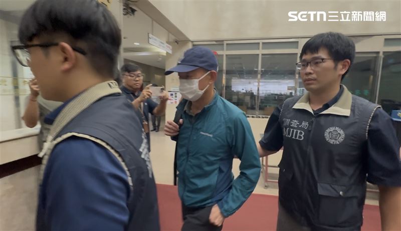 泰山前任董事長詹景超。媒體追問是否有內線交易,他回答「沒有」。(圖/記者楊佩琪攝)