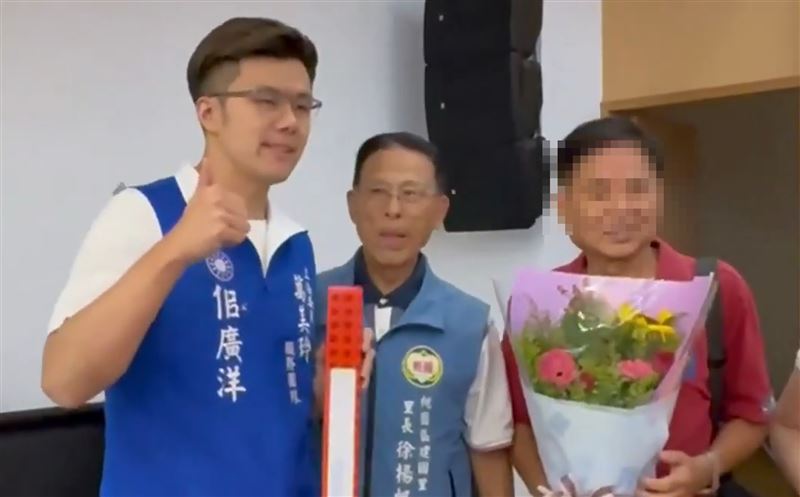 佀廣洋神隱多日後,今天終於現身參加活動,不過面對記者詢問,他尷尬回應「謝謝」後迅速離去