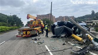 台1線死亡車禍！77歲婦過彎撞護欄慘死