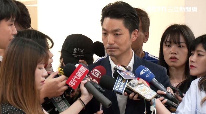 蔣萬安出席台北市立大學附屬大理高級中等學校揭牌典禮(圖/翻攝畫面)