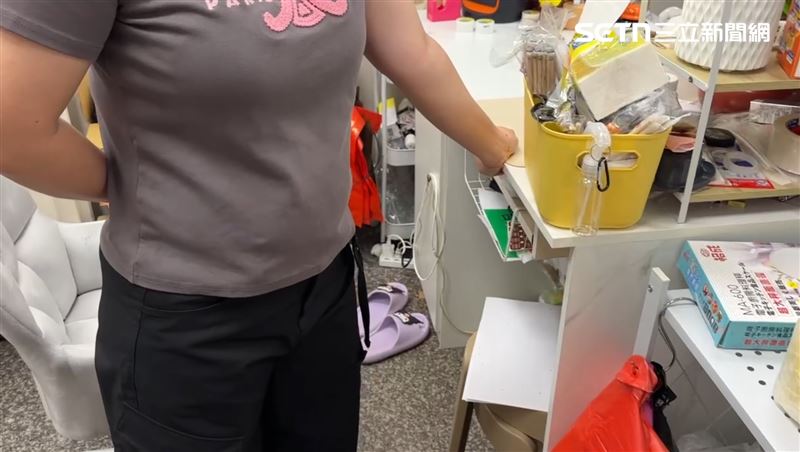 台南店自費送「愛心涼麵」 遇阿婆邊吃便當邊嗆：晚上不用吃逆？老闆娘親吐心聲。（圖／記者王紹宇攝影）