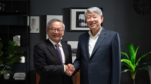 新聞封面