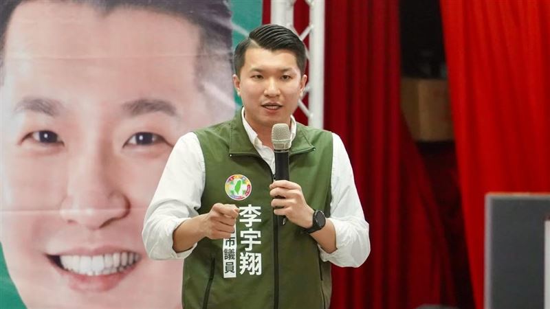 李宇翔認為,與其把心思放在中央政治角力,不如把更多時間放在市政建設與民生議題,這才是市民真正期待看到的表現。(圖/翻攝自李宇翔臉書)