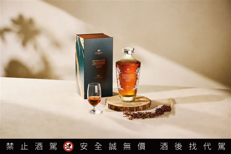 「創世者桶陳金門高粱酒No.3」延續系列核心，以瓶中陳化特性打破單一風味想像。（圖／業者提供）