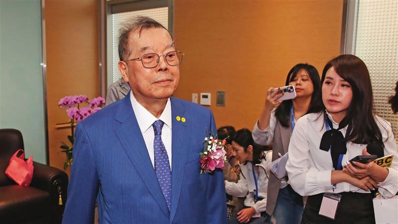逆轉千億負債再起　黃崇仁永不放棄的哲學