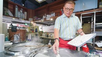 老店為黑道兒北上　靠一碗扁食成東區傳奇