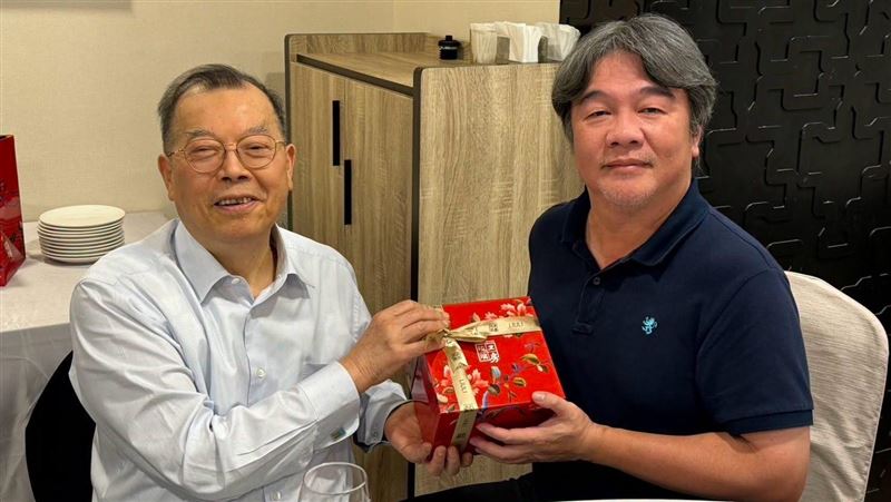 週一才聚餐！王必勝聞黃崇仁逝曝永遠遺憾