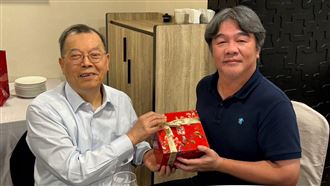 週一才聚餐！王必勝聞黃崇仁逝曝永遠遺憾