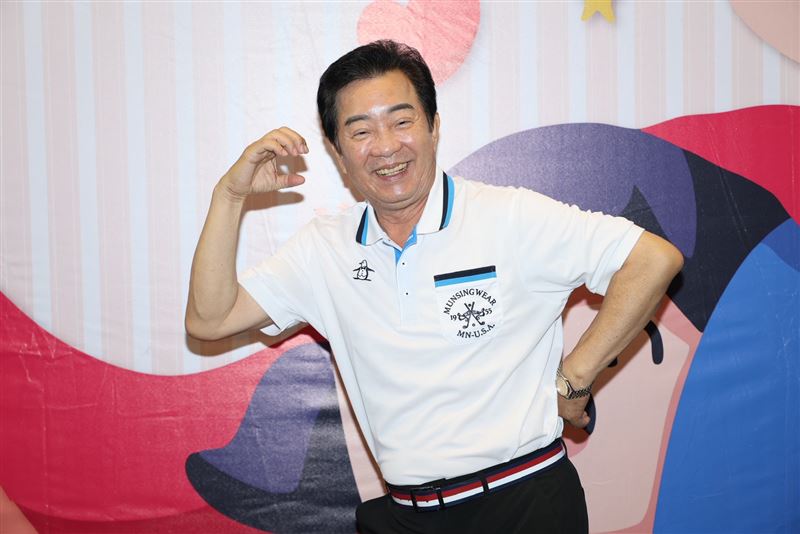 高群談近況。(圖/記者鄭孟晃攝影)