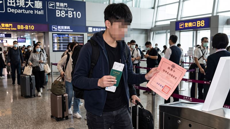役齡男子收到陸軍常備兵役軍事訓練徵集令,須前往台中成功嶺入營服役,但他仍不理會,未經核准執意出境,去歐洲做餐飲工作。(示意圖/AI生成)