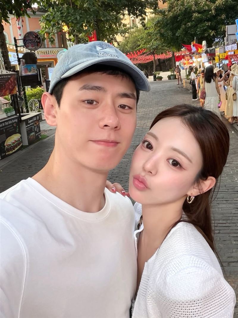 劉恃蘟（右）透露其實李官熙（左）從沒有讓她感到不安。（圖／翻攝自IG@yoo__si）