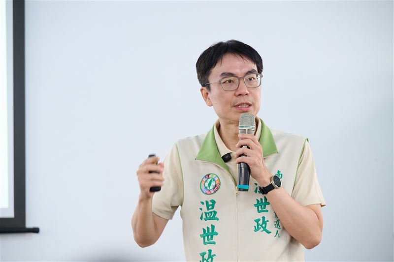 「台灣好生活」政策說明會南投場,民進黨南投縣長候選人温世政表示南投根本不需要焚化爐就可以解決垃圾問題。(圖/民進黨提供)
