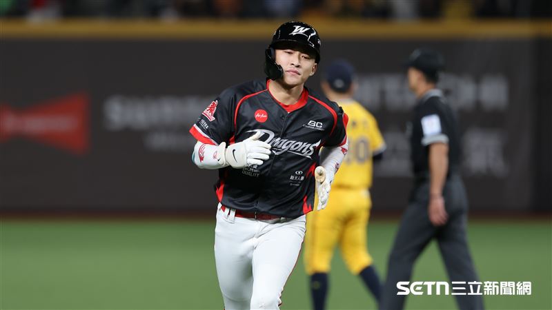 葉總讚郭天信長打蛻變　喊「魔鷹小心喔」