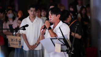 韓歌王驚喜現身信義　在街頭免費唱1小時