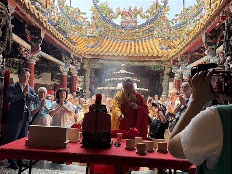 開光儀式。(圖/翻攝自溪北六興宮粉絲專頁)