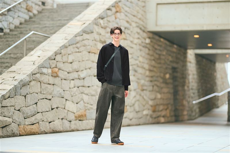 早秋新品－繭型牛仔褲UNIQLO：C NT$1,290。（圖／品牌業者提供）