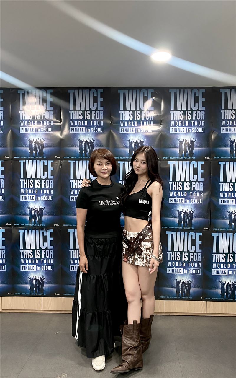 子瑜媽媽黃燕玲在社群上發文,分享巡演感想。(圖/翻攝自X平台 @lydia29022627)