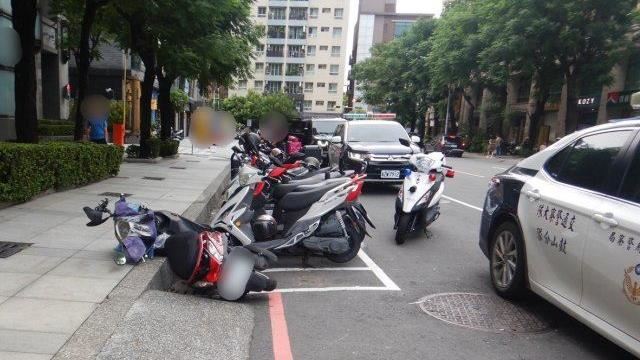 無照酒駕連續肇事　高雄駕駛恐罰逾18萬