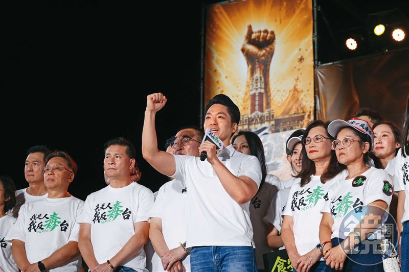 蔣萬安就任市長近4年，因食安議題首度號召民眾上街抗議
