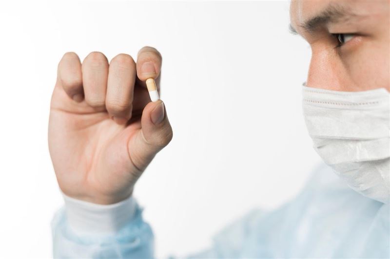 醫師劉中平表示，新版的美國膽固醇治療建議，將膽固醇治療的起始年齡，從40歲下修到30歲。（圖／取自劉中平的臉書）