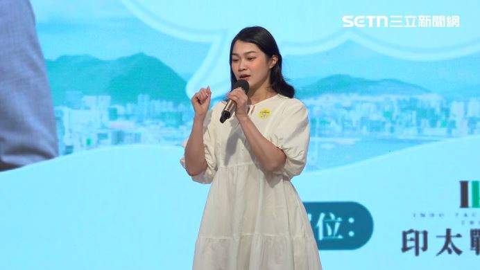 網紅阿美久違現身,詢及偷拍防範議題。(圖/翻攝畫面)