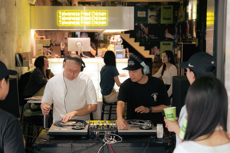 老爺會館行程由不同世代 DJ 領路,以歷史走讀與白日派對重溫昔日Disco熱潮,雙人住宿含遊程體驗與早餐每晚3,599元起。(圖/飯店旅宿業者提供)