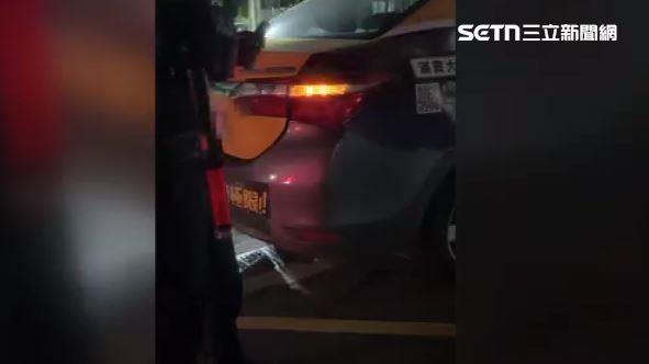 乘客付了五百元,司機卻聲稱是一百