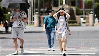 7月804人熱到送醫　國健署：在家也會中暑