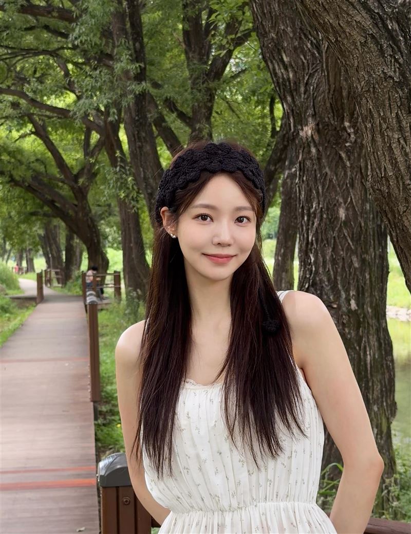 演員柳河珍(유하진)曾是CJ ENM打造女團計畫的練習生。(圖/翻攝自IG @youhz_)