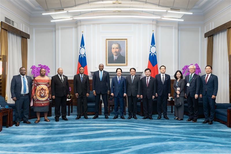 總統賴清德接見史瓦帝尼總理戴羅素伉儷一行(圖/總統府提供)