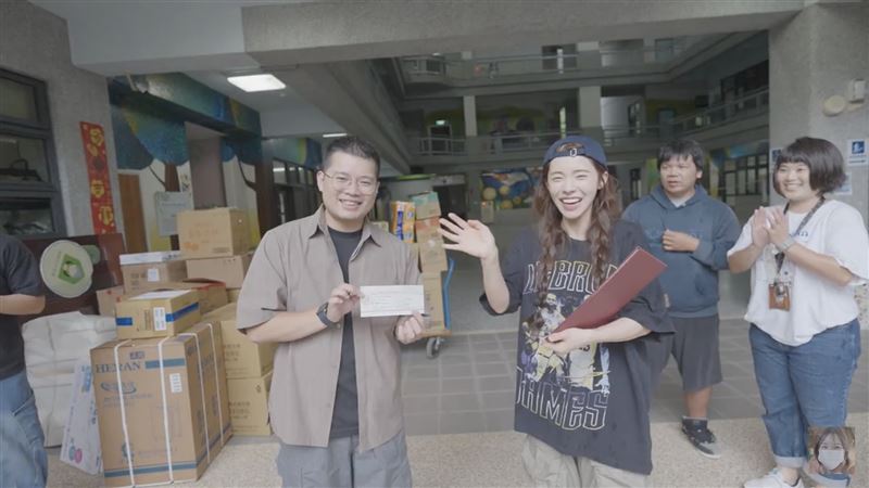 李多慧透過實質行動支持弱勢兒童與青少年的夢想,也藉此機會表達來台發展四年來對台灣粉絲與社會的無限感恩。(圖/翻攝自李多慧YouTube)