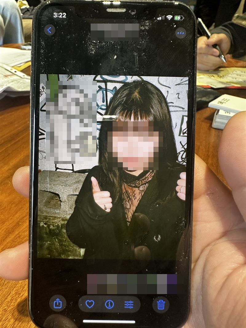 29歲傅姓男子盜圖假扮正妹,引誘被害人裸聊並側錄勒索。(圖/翻攝畫面)