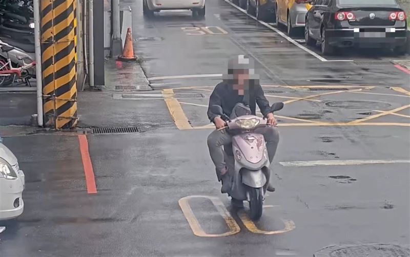 31歲黃姓男子有偷竊、毒品前科,日前偷走一輛機車後一路趴趴走。(圖/翻攝畫面)