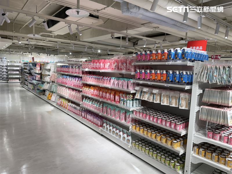 西松屋沐浴用品類。(圖/記者李育道攝影)