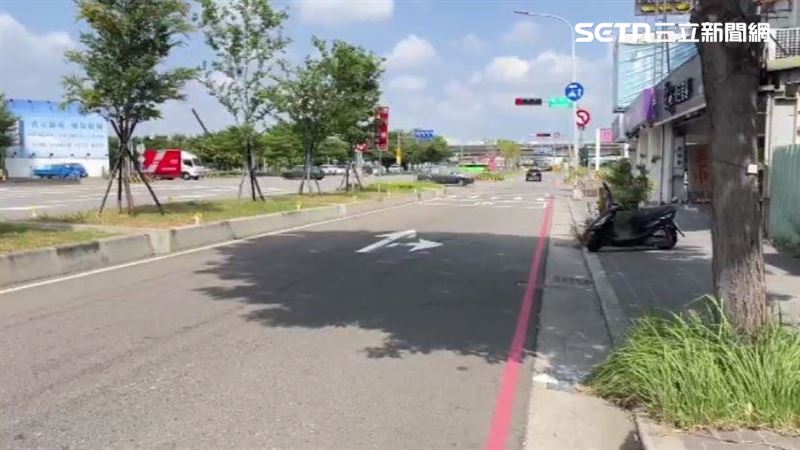 公車司機被目擊地點位於台中西屯市政路與龍門路口,紅燈秒數只有43秒