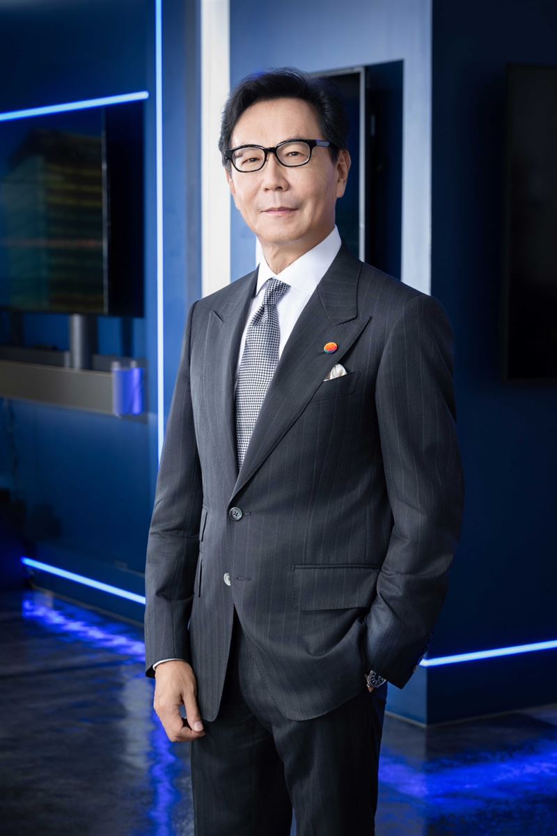 台灣大董事長蔡明忠連4屆入選HBR台灣企業領袖100強,持續創新累積長期價值 任內市值成長3,035億元、總股東報酬率288%。(圖/台灣大哥大提供)