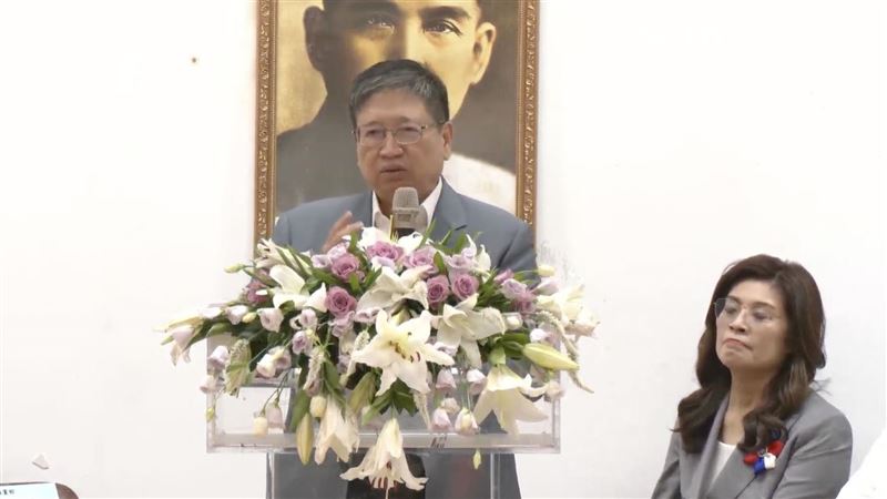 楊文科稱鄉親不喜歡徐欣瑩 鄭麗文苦笑