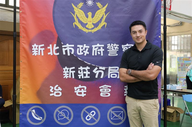 班傑出席新莊分局防毒反詐活動。(圖/嘉樂娛樂工作室提供)