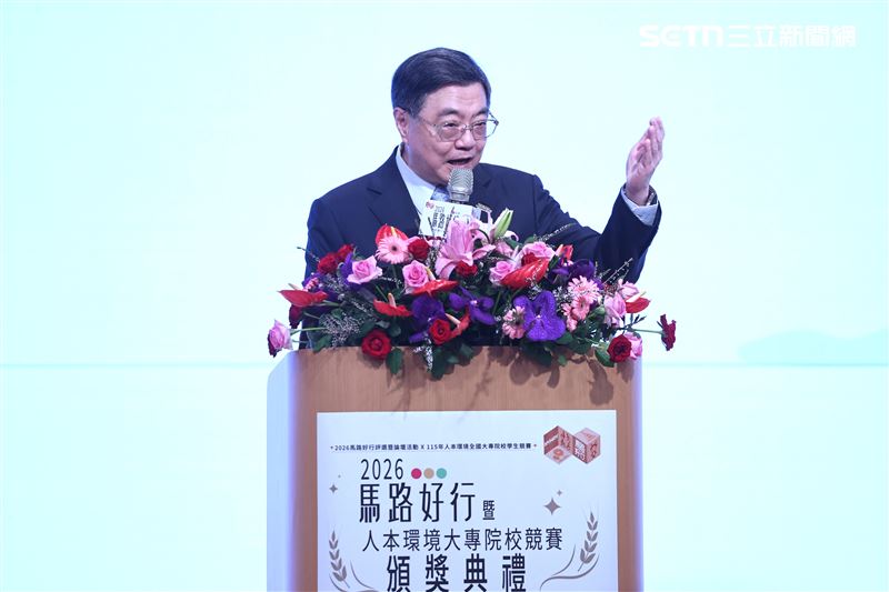 行政院長卓榮泰今(5)日出席「2026馬路好行暨人本環境大專院校競賽」頒獎典禮。(圖/記者盧素梅攝影)